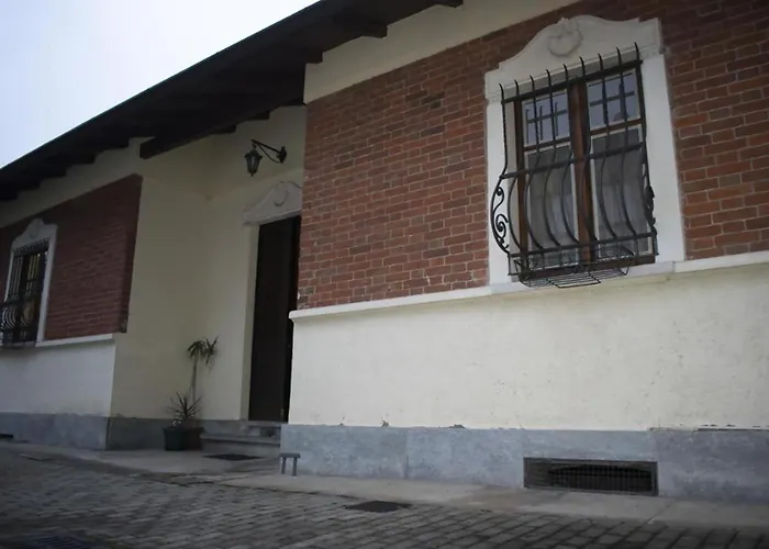 Villa Mimosa House *